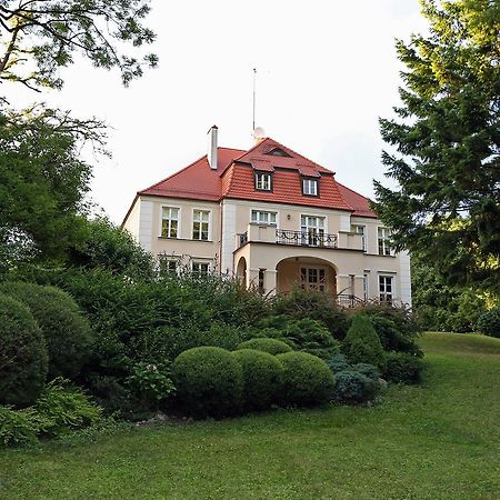 埃尔布隆格Dwor Bieland住宿加早餐旅馆 外观 照片
